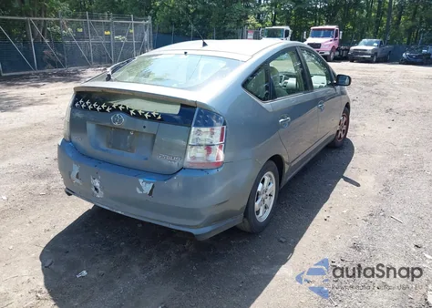 2005 Toyota Prius from USA, damaged, VIN JTDKB20U153051062
